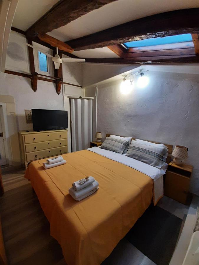 Art House Apartment *